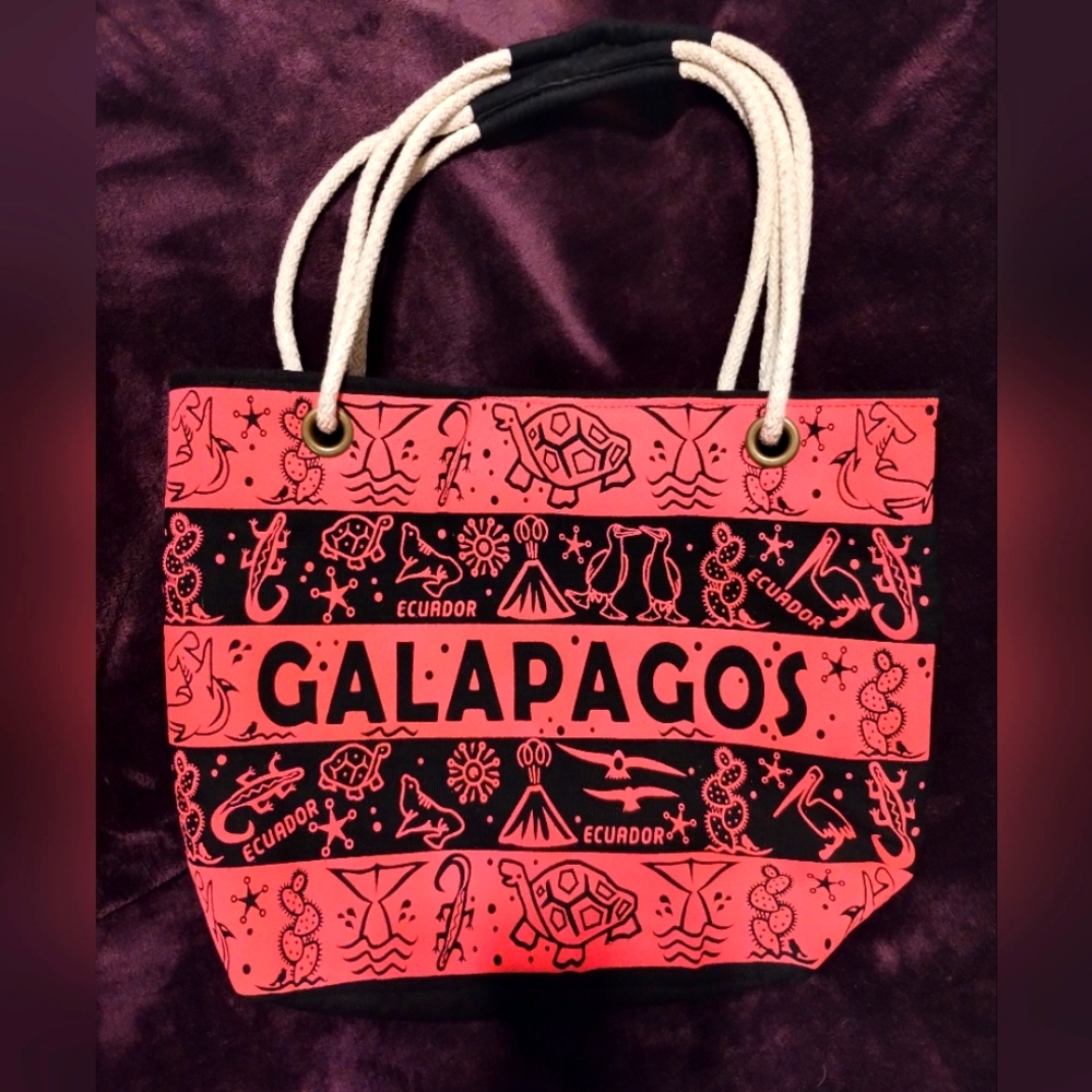 Galapagos Equador Neon Purse